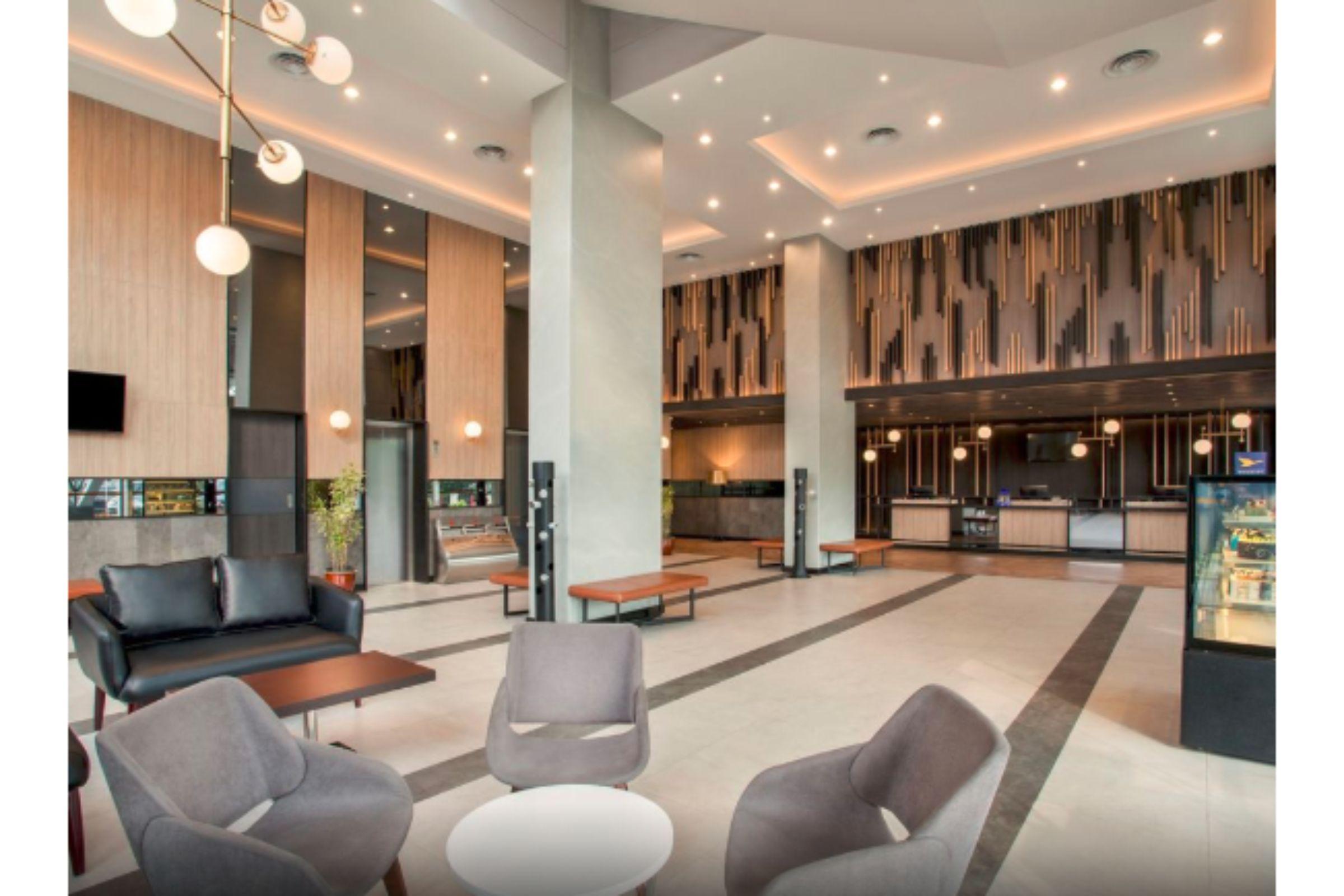 Ibis Pontianak City Center Екстер'єр фото