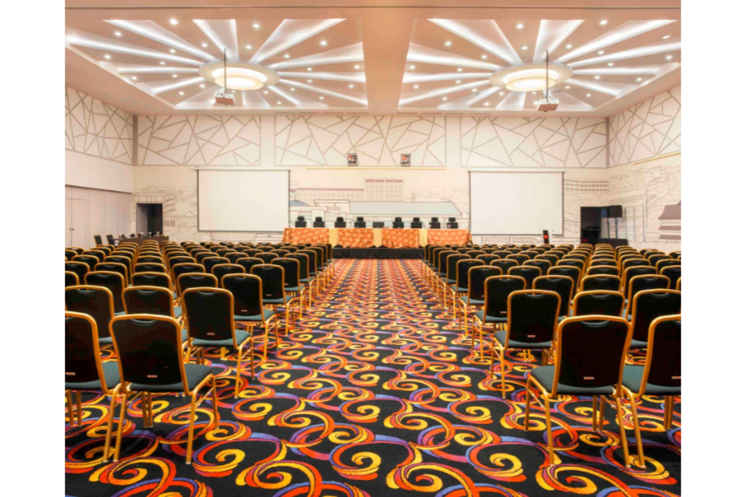 Ibis Pontianak City Center Екстер'єр фото